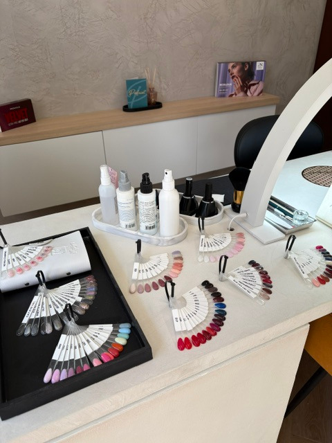 Nagelstudio toonbank Aksent nail&brow bar Lier